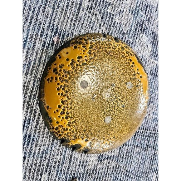 Midcentury Hanova of Pasadena Yellow Enamel on Steel Ashtray - Picture 5 of 6